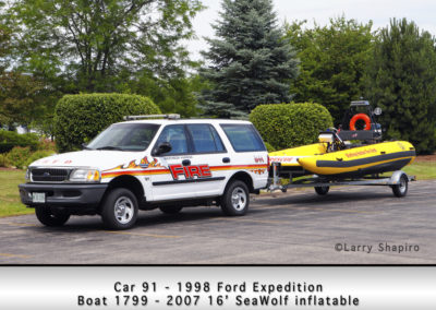 Winthrop Harbor Car 91 - 1998 Ford Expedition and Boat 1799 - 2007 16' Sea Wolf inflatable