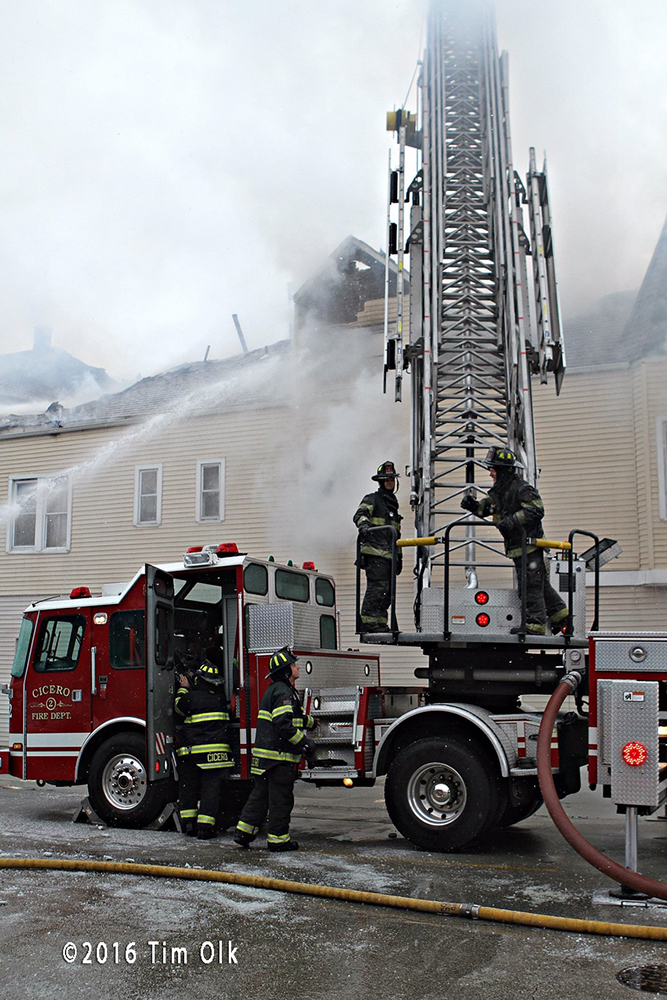 E-ONE tractor-drawn aerial « chicagoareafire.com