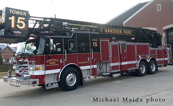 Pierce Arrow XT tower ladder « chicagoareafire.com