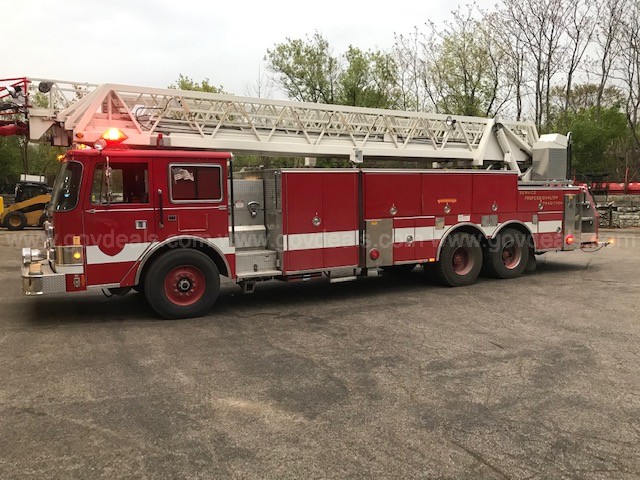 Evanston FD aerial ladder truck for sale « chicagoareafire.com