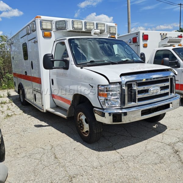#chicagoareafire.com; #forsale; #ambulane; #surplus; #ChicagoFD; #Ford; #E450; #WheeledCoach;