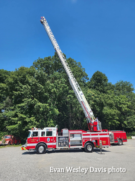 #chicagoareafire.com; #FireTruck; #Pierce; #AdisonFD; #AppomattoxVFD; #EvanWesleyDavis;