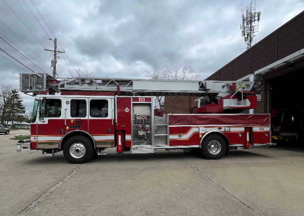 #chicagoareafire.com; #FireTruck; #forsale; #CountrysideFPD; #HME; #SLe; #Metz; #rosenbaueramerica;