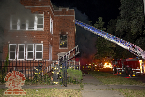 #chicagoareafire.com; #ChicagoFD; #firescene; #heavysmoke; #Chi-TownFirePhotos; 